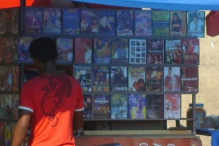 DVD de padre fazendo sexo é vendido a R$ 5,00 em Arapiraca