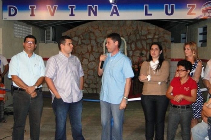 Prefeitura de Junqueiro entrega Escola Divina Luz totalmente reformada a população