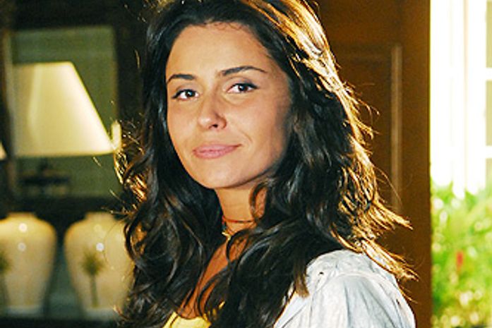 Giovanna Antonelli fala aos leitores da gravidez e de ?Viver a vida?