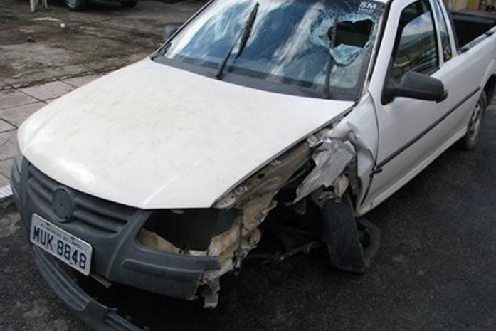 Saveiro conduzida por Arnaldo está recolhida a sede da SMTT