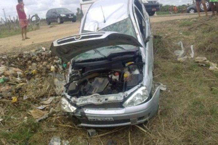 Padre de Arapiraca se envolve em acidente na AL-220