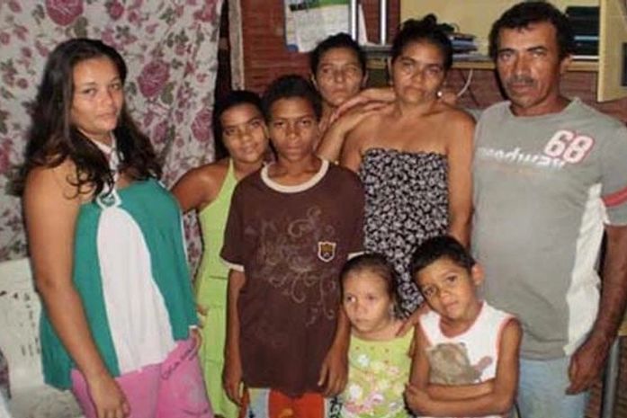Familia de menino sequestrado comemora fim do "pesadelo"