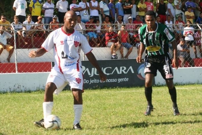 Artilheiro Rogério poderá desfalcar o time ribeirinho