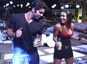 BBB 10: durante festa, Lia bebe além da conta e "ataca" Cadu