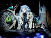 Paula Lima veste a pele de Grizabella em musical Cats