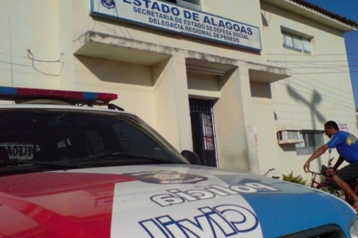 Dez presos fogem da Delegacia de Penedo; a terceira fuga só em 2010
