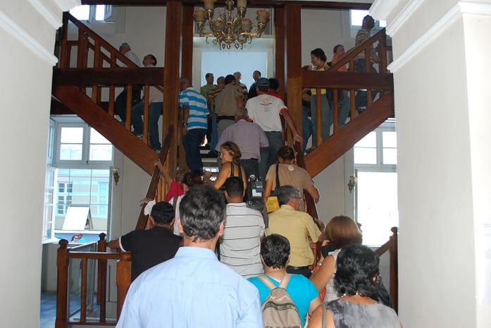 Servidores inavadiram o prédio