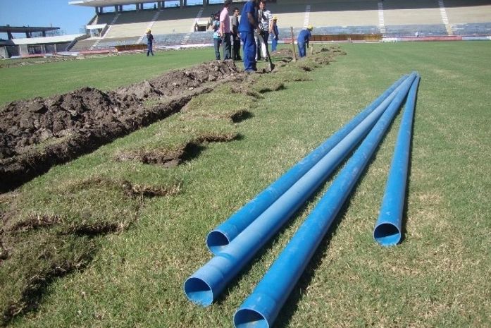 Estádio Rei Pelé ganha sistema de irrigação automático