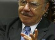 Sarney recebe alta após cirurgia para retirar tumor na boca