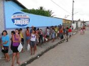 Prefeitura de Junqueiro entrega 25 tonelas de peixes à população carente