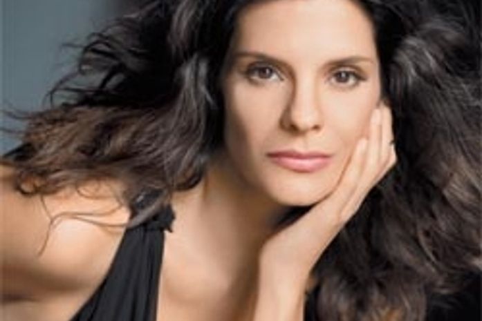 Após temporada de teatro, ela diz: Agora eu vou investir mais em mim