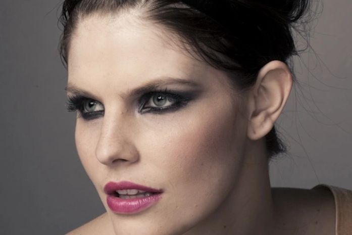 Maquiador dos famosos ensina visual para a noite