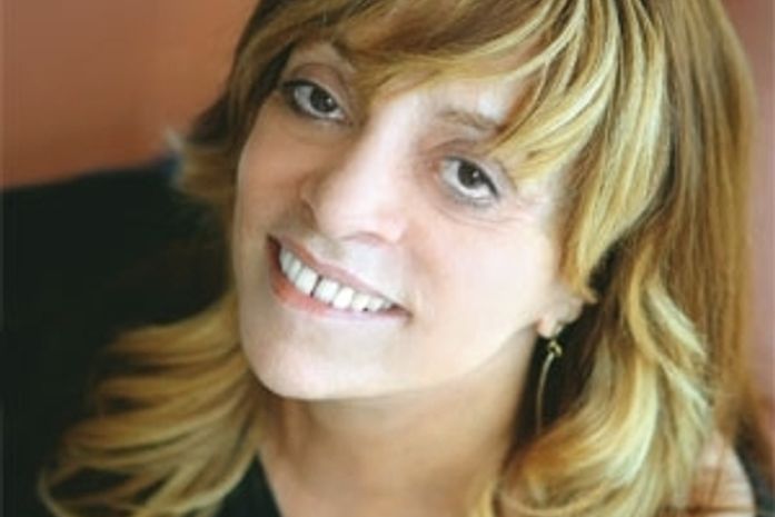 Glória Perez: 'Virar pastor é final de carreira para psicopatas assassinos'