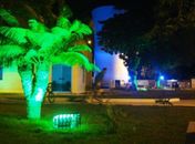 Iluminação dá nova vida à praça pública em Penedo