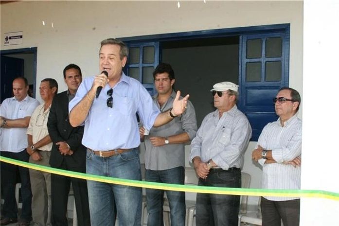 Jaramataia: Ronaldo Lessa participa de inauguração e critica governo