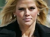 Advogado da filha de Anna Nicole Smith pede revisão da herança
