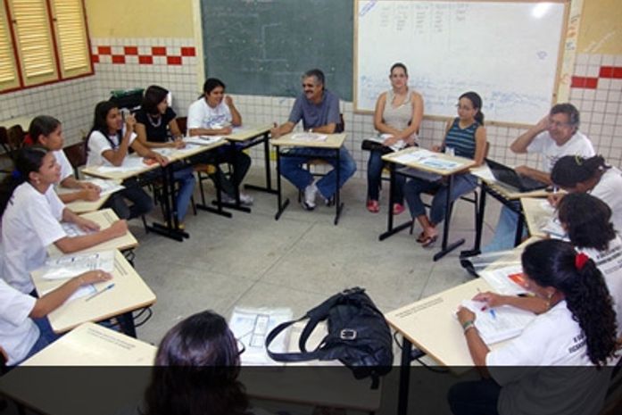 Representantes de 14 municípios do Sertão discutem propostas para o Esporte