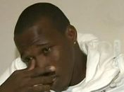 Zagueiro colombiano do Boca chora ao revelar ter sido vítima de racismo em jogo