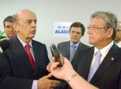 José Serra inaugura fábrica da Coca Cola e faz caminhada no Pátio Maceió