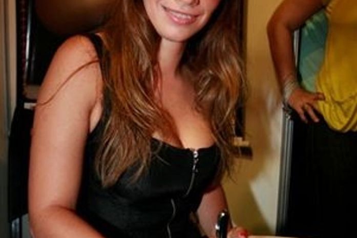 Ex-BBB Fani Pacheco veta imagens da 'Playboy' em exposição