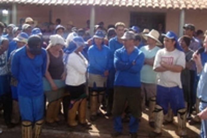 Alagoanos que levaram calote em Jaú devem receber salários hoje