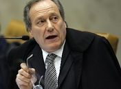 ''Como eleitor, eu vou escolher quem tenha melhor antecedente'', diz presidente do TSE