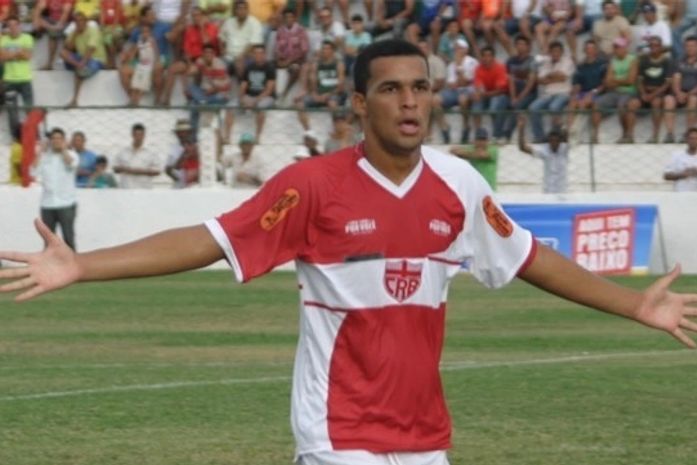 VÍDEO:Atacante e artilheiro do Alagoano, Wellignton deixa CRB e acerta com São Caetano