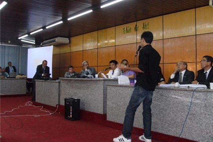CPI da Pedofilia: Lágrimas e confronto entre padres na manhã de domingo