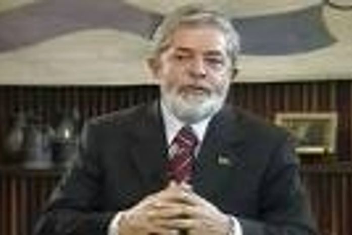 DataFolha: 65% aceitam votar em candidato indicado por Lula