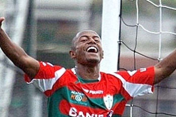 Náutico anuncia lateral-esquerdo ex-CRB como reforço para Segunda Divisão