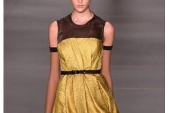 Cintos transformam looks monótonos em atuais