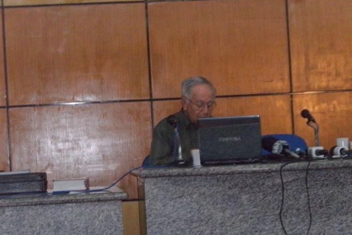 Monsenhor Luiz Marques durante depoimento á CPI da Pedofilia