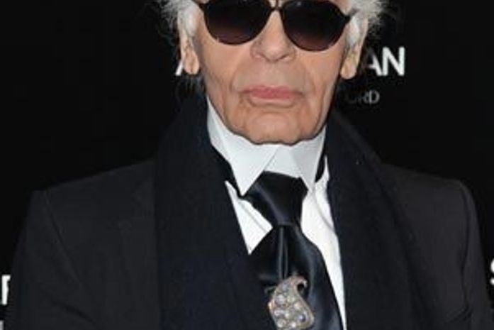 Lagerfeld faz filme para lançar a coleção cruise da Chanel