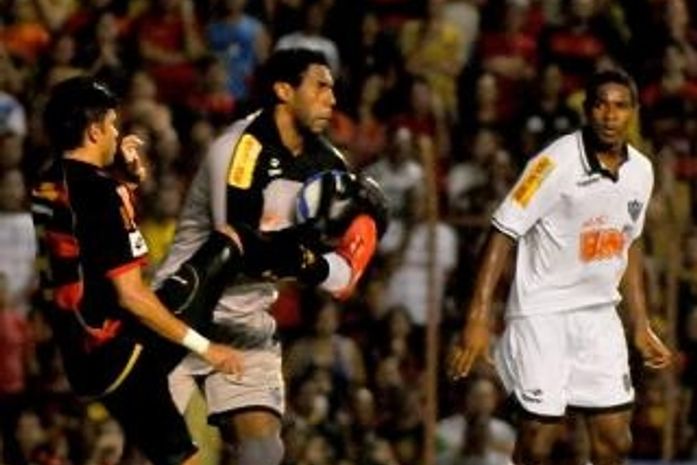 Fifa chama Sport de 'montanha russa' do futebol brasileiro