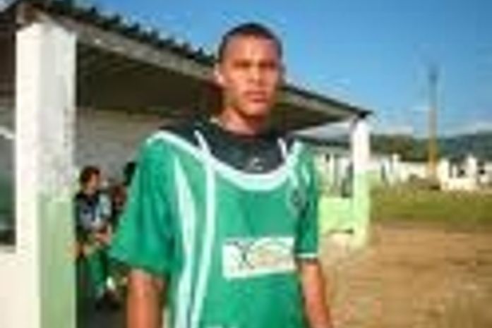 Técnico Lino define a equipe para amistoso no domingo