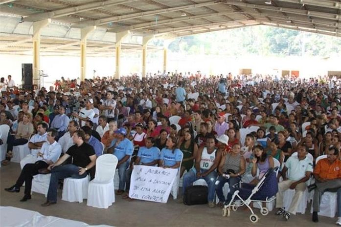 Vídeo: População de Coruripe participa de audiência sobre Estaleiro