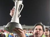 Técnico Caio Júnior conquista título no Futebol do Quatar
