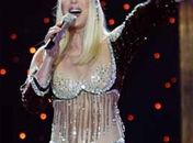 Cher lança disco e filme novo em 2010 