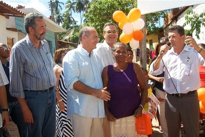 Renan prestigia assinatura da ordem de serviço para construção do Ifal em Maragogi