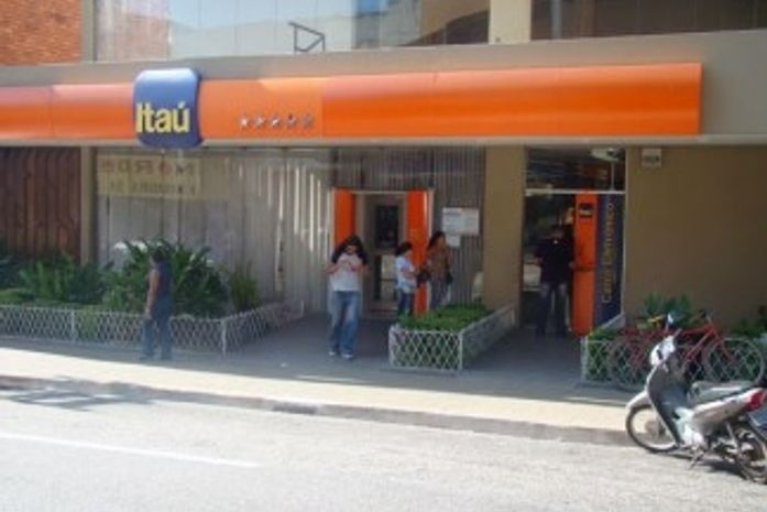 Agência Bancária do Itaú na Jatiúca é arrombada durante a Madrugada
