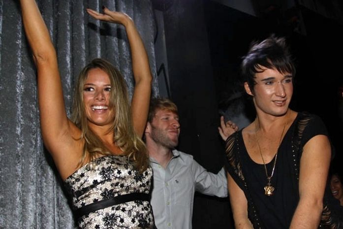 Fernanda e Serginho na boate 3p4, em São Paulo, na noite desta segunda-feira, 26