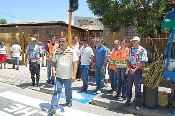 SMTT instala novo sistema de semáforo para deficientes visuais