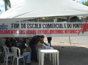 Protesto de policiais é para pagamento de horas-extras
