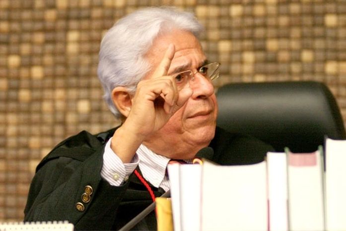 Desembargador Orlando Manso, relator do processo