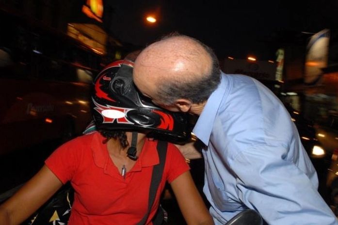 Servidores e militantes se enfrentam em Uberlândia