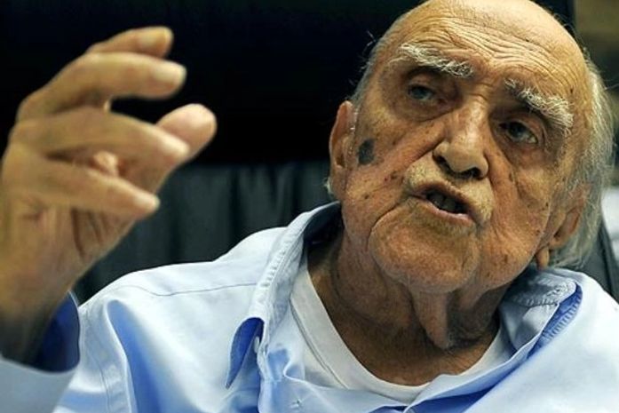 Saúde de Niemeyer é estável, mas não há previsão de alta