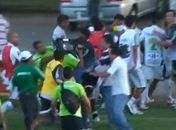 Video: Veja momento em que o zagueiro Índio agride funcionário da TV Pajuçara