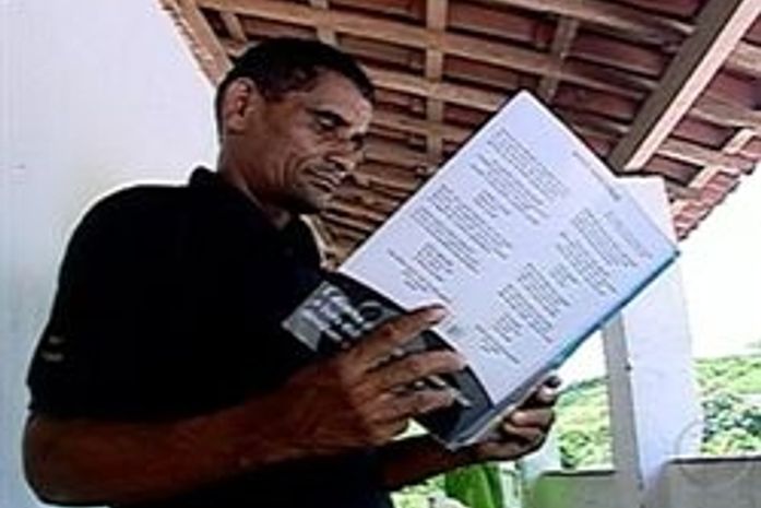 Analfabeto conta como fez para passar em concurso