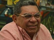 Enquanto seus adversários falavam mal, ele apenas 'assoviava' e, simplesmente, sorria.