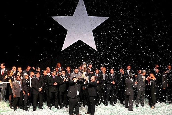 VÍDEO:Campeão, Botafogo domina a seleção do Campeonato Carioca